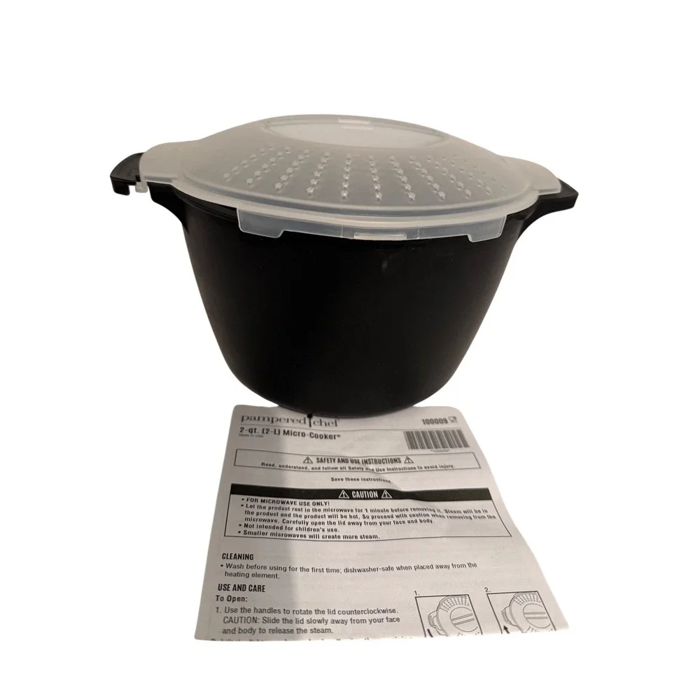Pampered‎ Chef 2 Quart Micro-Cooker 100009 Black Microwave Steamer Strainer Lid